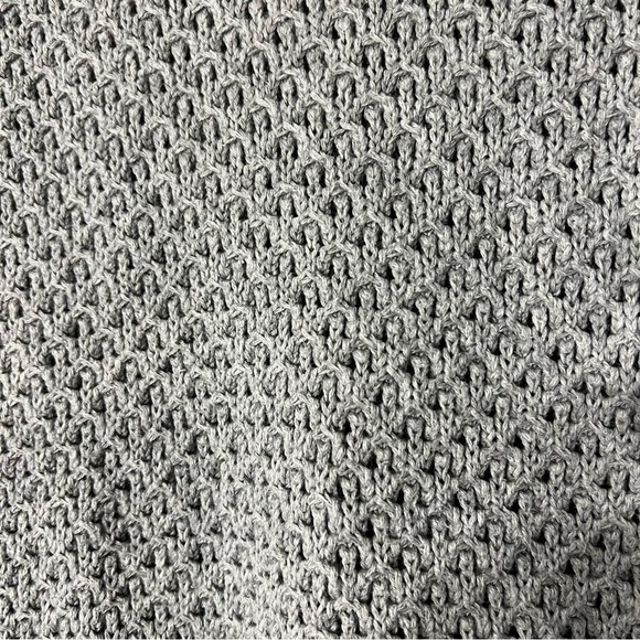 Cable Knit Gray Small Knit Sweater Ribbed V Neck Crochet Stitch Back - Picture 8 of 8